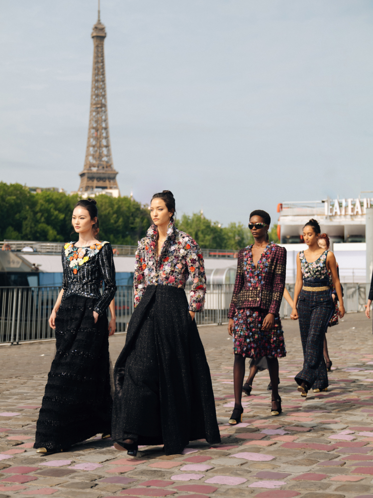 Fashion shows, Ready-to-Wear and Accessories Collections | CHANEL