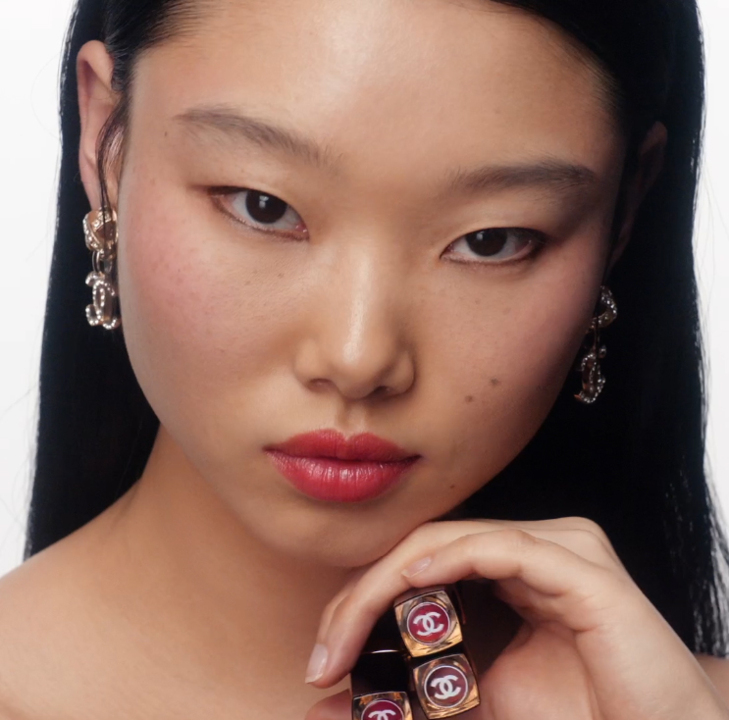 ピロサマサマ専用ですシャネル サンセット ピンク - Look This Way - 特集 | CHANEL シャネル