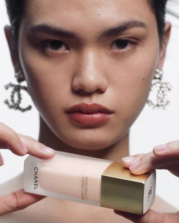 Look This Way – CHANEL Beauty Book | CHANEL
